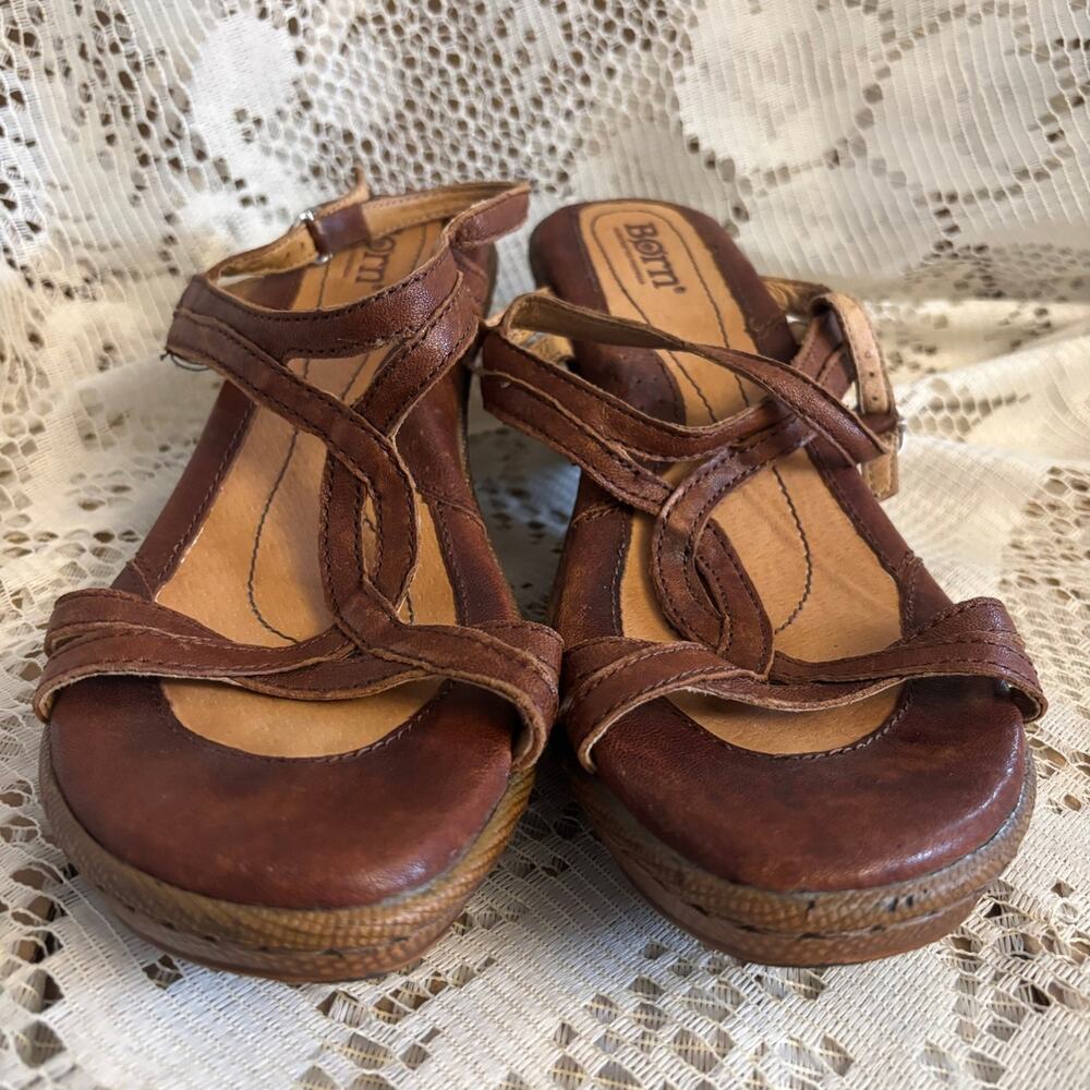 Born Women's US 7 Brown Leather Strappy Wedge Sandals